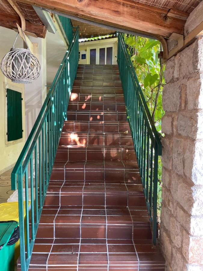Apartments La Pergola ロヴィニ エクステリア 写真