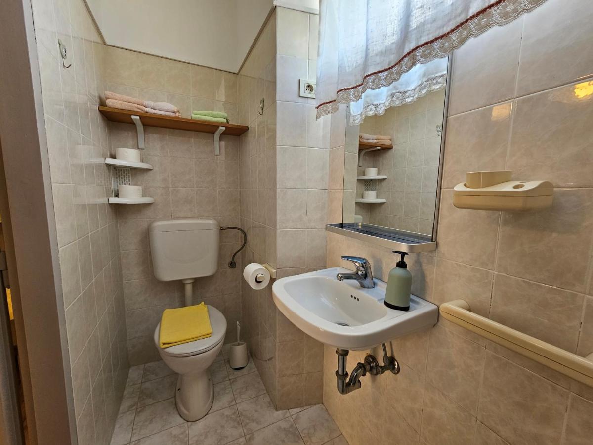 Apartments La Pergola ロヴィニ エクステリア 写真