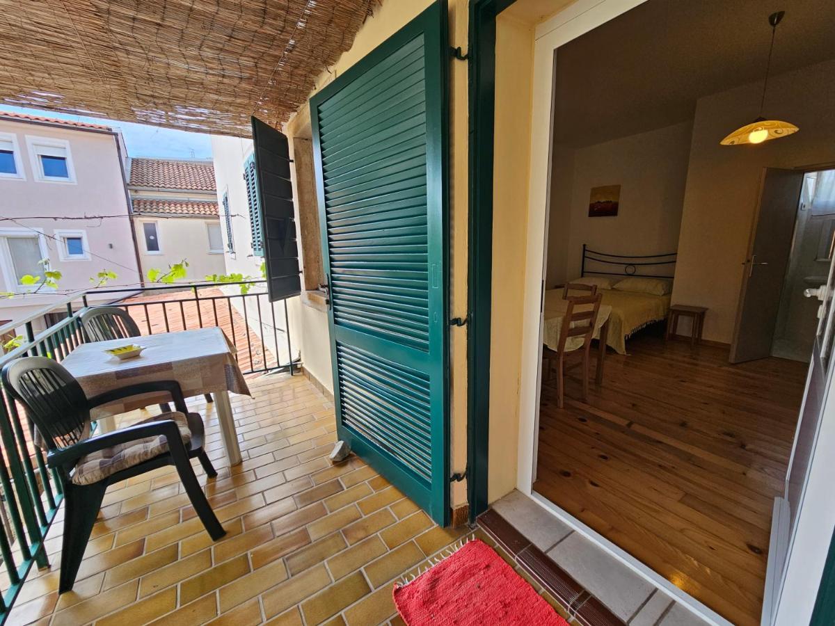 Apartments La Pergola ロヴィニ エクステリア 写真