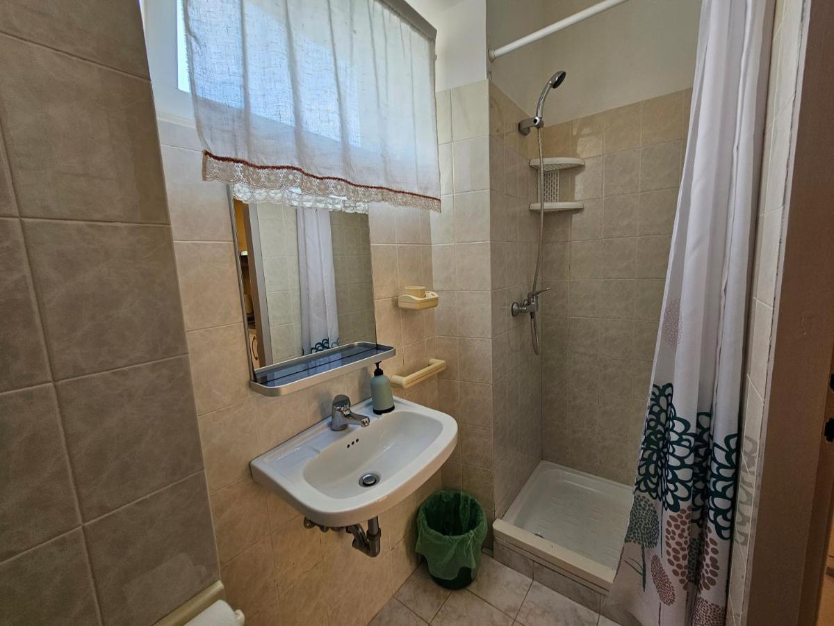 Apartments La Pergola ロヴィニ エクステリア 写真